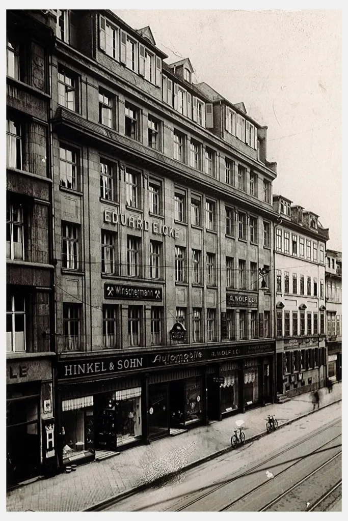 Ehemaliger Standort der Hinkel+Sohn GmbH in einem fünfstöckigen Altbau